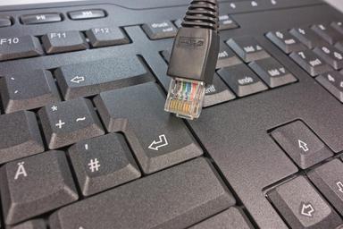 klávesnice a kabel